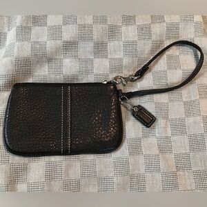 Coach Women's Black Pebbled Leather Wristlet Wallet Casual